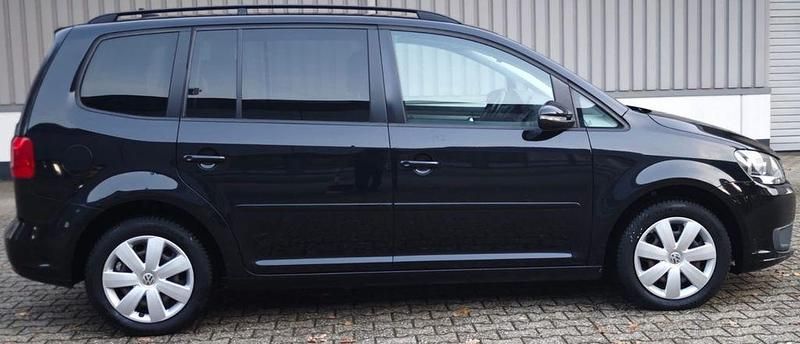 Gebraucht VW Touran 105 PS (77 kW) 2012 Schwarz Van / Kleinbus