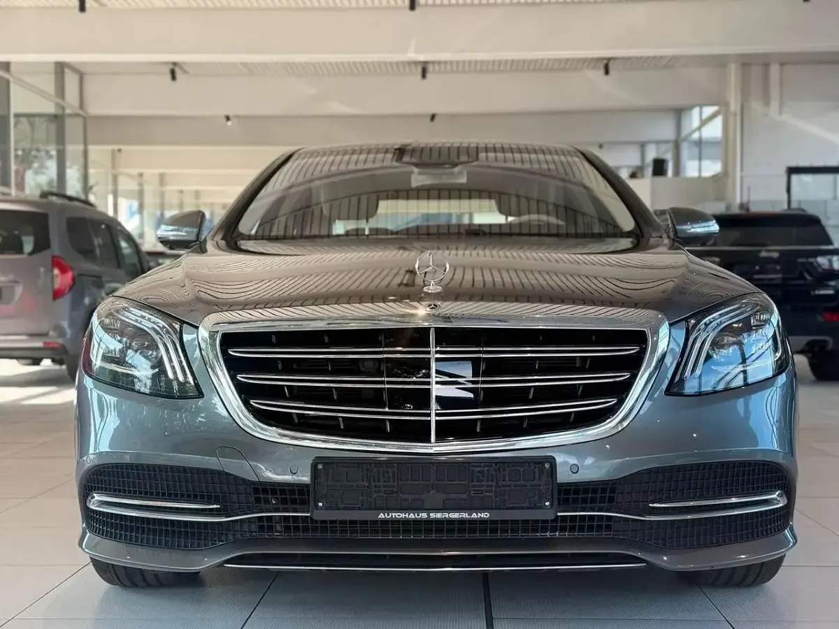 Gebraucht Mercedes S560 469 PS (344 kW) 2018 Selenitgrau Limousine