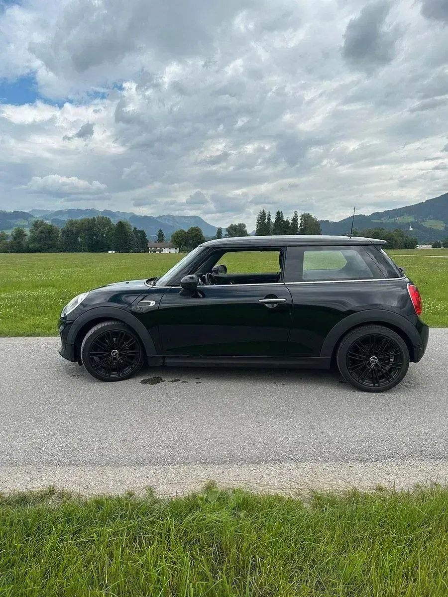 Gebraucht Mini One D 95 PS (69 kW) 2017 Schwarz Kleinwagen