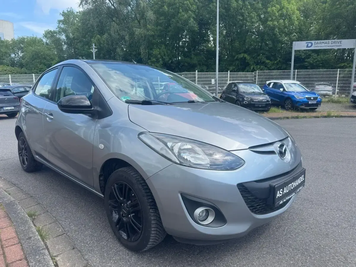 Gebraucht Mazda 2 Prime-Line 75 PS (55 kW) 2012 Grau Kleinwagen