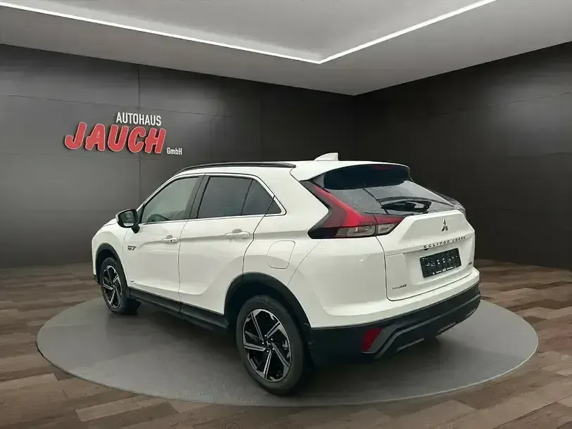 Usata Mitsubishi Eclipse Cross 98 CV (72 kW) 2022 Bianco SUV