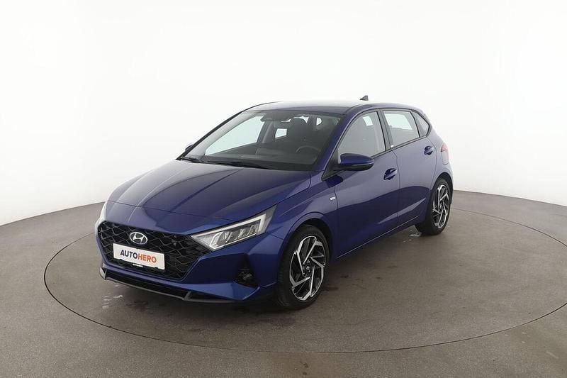 Blau Gebraucht 2021 Hyundai i20 Intro Edition Kleinwagen | 17.120 € (Fairer Preis) - Bild 1/3