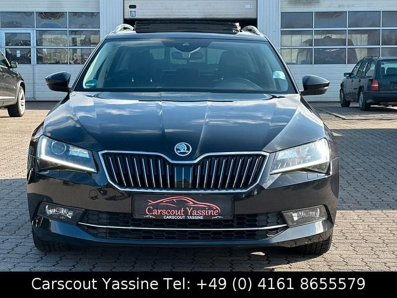 Gebraucht Skoda Superb Style 150 PS (110 kW) 2018 Schwarz Kombi