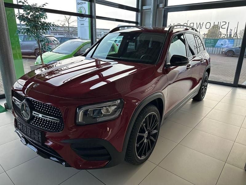 Gebraucht Mercedes GLB200 AMG line 150 PS (110 kW) 2020 Rot SUV