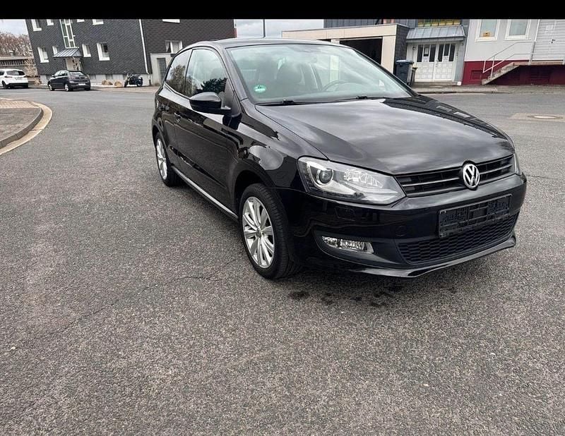 Gebraucht VW Polo Team 105 PS (77 kW) 2011 Schwarz Kleinwagen