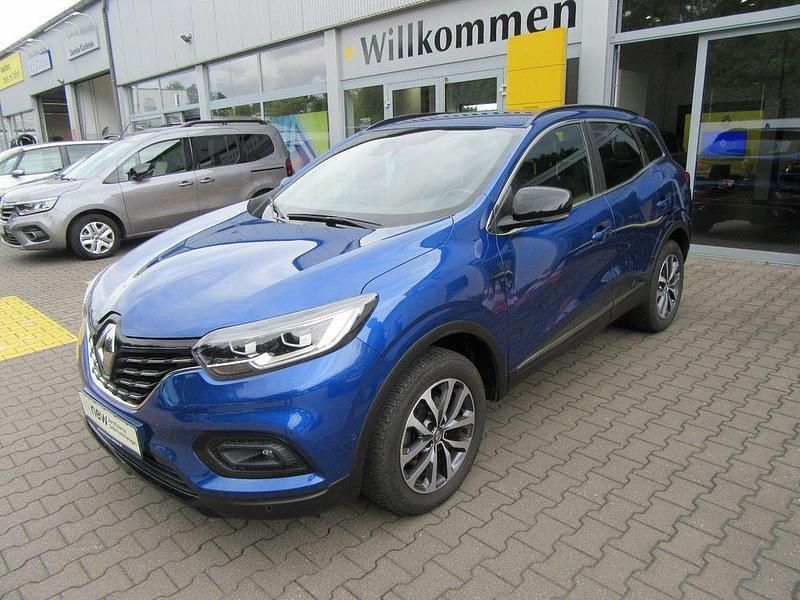 Blau Gebraucht 2022 Renault Kadjar Black Edition SUV | 21.480 € (Teuer) - Bild 1/4