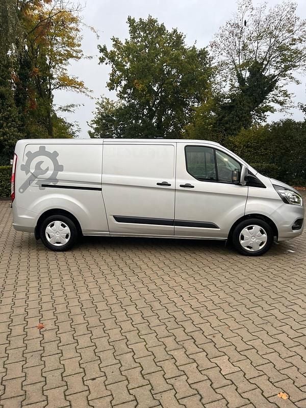 Gebraucht Ford Transit Custom 170 PS (125 kW) 2019 Silber Van