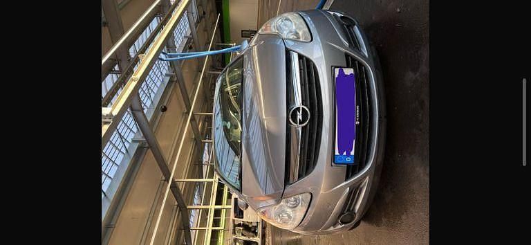 Gebraucht Opel Corsa 80 PS (58 kW) 2007 Silber Kleinwagen