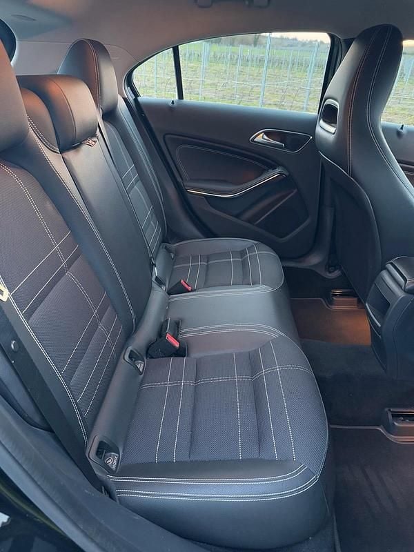 Gebraucht Mercedes A200 156 PS (114 kW) 2016 Schwarz Limousine