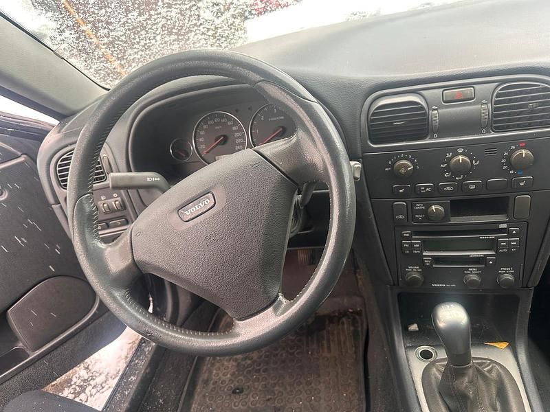 Gebraucht Volvo V40 116 PS (85 kW) 2004 Schwarz Kombi