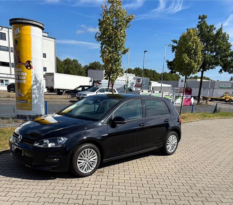 Schwarz Gebraucht 2015 VW Golf VII Edition Limousine | 6.900 € (Superpreis) - Bild 1/4