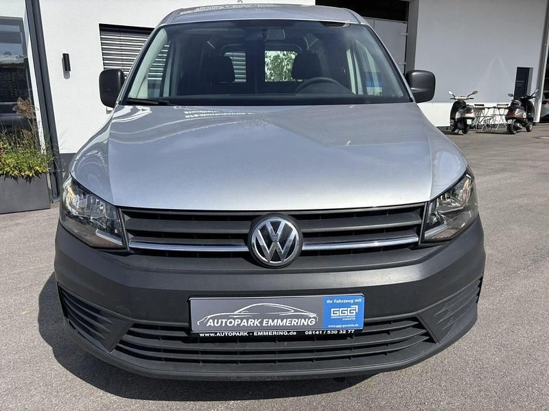 Gebraucht VW Caddy Maxi 102 PS (75 kW) 2019 Silber Van / Kleinbus