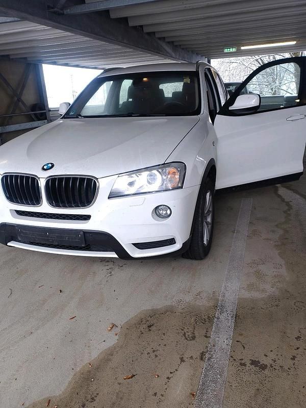 Gebraucht BMW X3 184 PS (135 kW) 2012 Weiß SUV