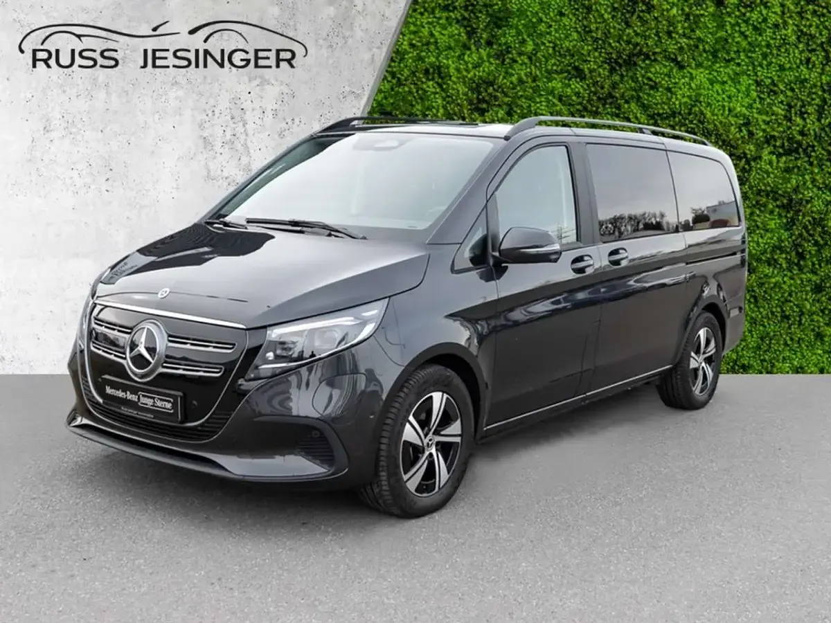 Gebraucht Mercedes EQV300 150 kW (204 PS) 2025 Grau Van / Kleinbus
