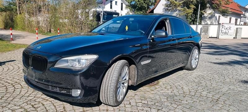 Second-hand BMW 730 245 CP (180 kW) 2009 Negru Berlinǎ
