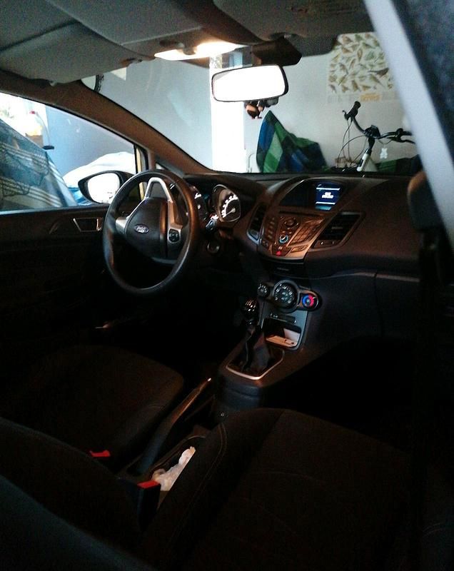 Gebraucht Ford Fiesta 100 PS (73 kW) 2013 Andere farben Kleinwagen