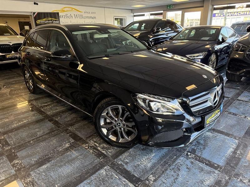 Gebraucht Mercedes C180 156 PS (114 kW) 2017 Schwarz Limousine