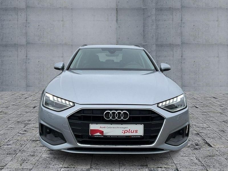 Gebraucht Audi A4 136 PS (100 kW) 2024 Florettsilber metallic Kombi