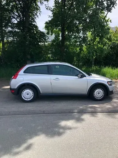 Gebraucht Volvo C30 Kinetic 125 PS (91 kW) 2007 Silber Kleinwagen