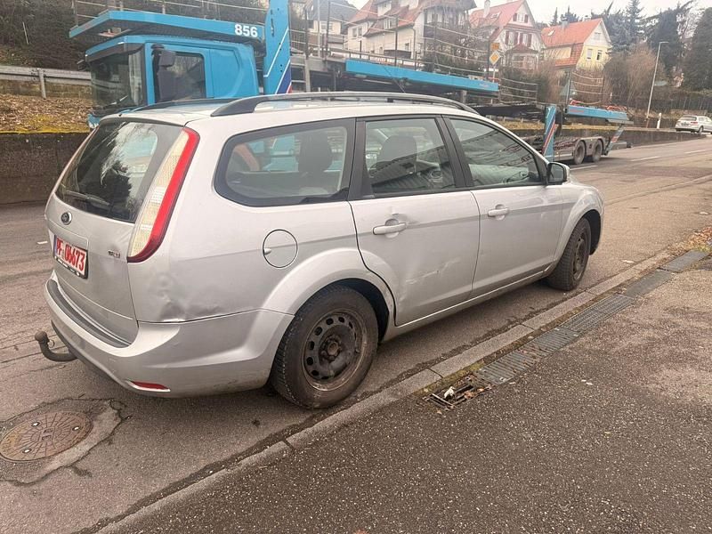 Second-hand Ford Focus Style 109 CP (80 kW) 2010 Argintiu Break