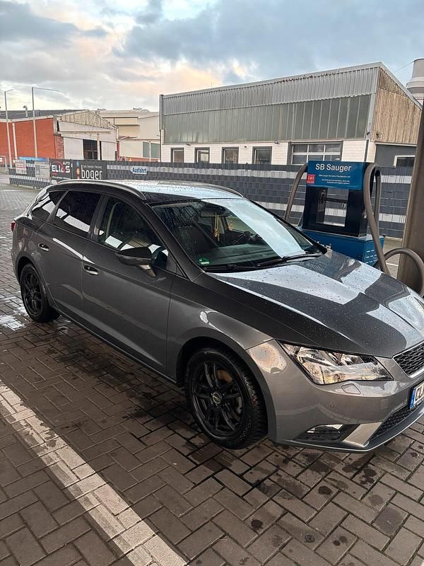 Grau Gebraucht 2014 Seat Leon Kombi | 10.000 € (Fairer Preis) - Bild 1/4