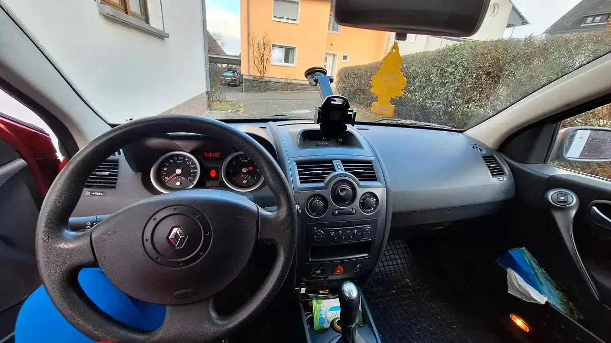 Gebraucht Renault Mégane 98 PS (72 kW) 2005 Rot Kleinwagen