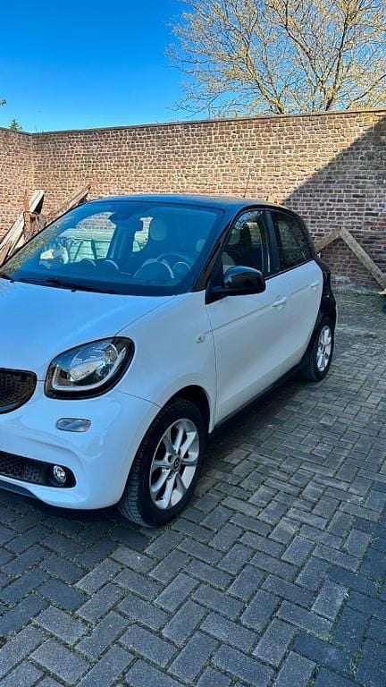 Usata Smart ForFour Passion 71 CV (52 kW) 2016 Bianco Utilitaria