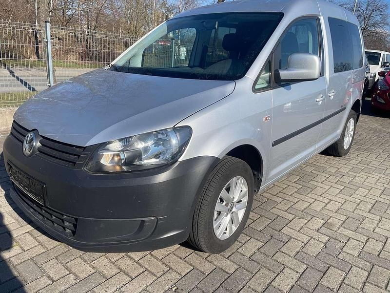 Gebraucht VW Caddy Trendline 102 PS (75 kW) 2012 Reflexsilber metallic Van / Kleinbus