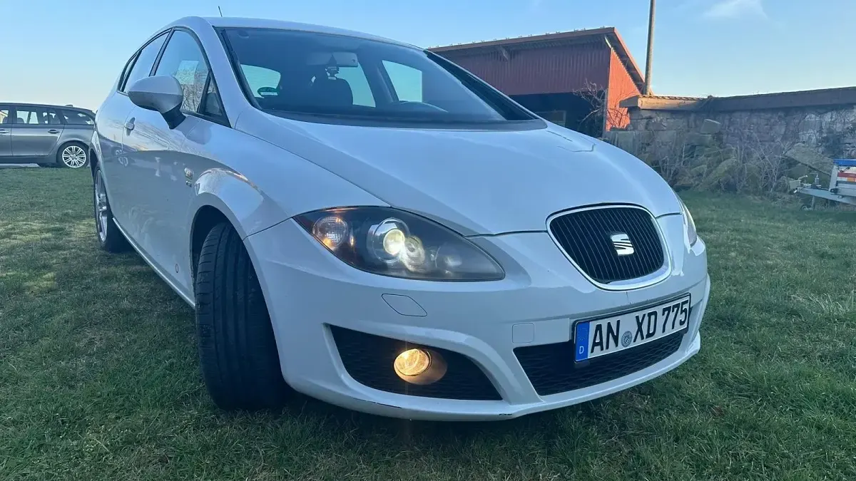 Gebraucht Seat Leon Copa 125 PS (91 kW) 2012 Weiß Limousine