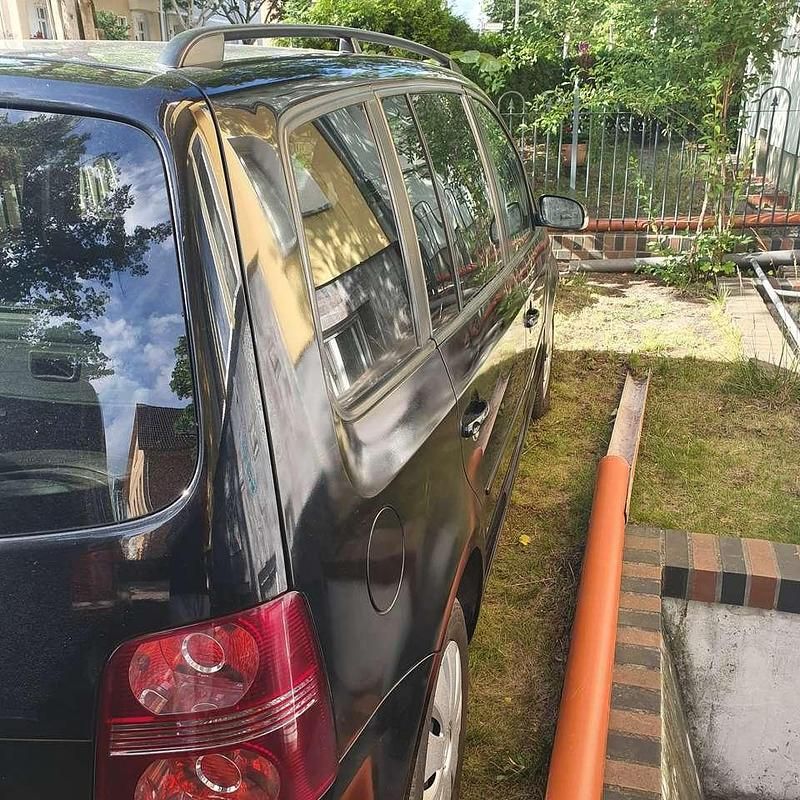 Gebraucht 2007 VW Touran Conceptline Van / Kleinbus | 5.500 € (Etwas zu teuer) - Bild 1/4