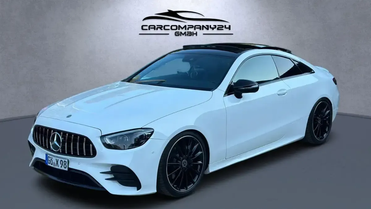Gebraucht Mercedes E220 AMG line 194 PS (142 kW) 2021 Weiß Coupé