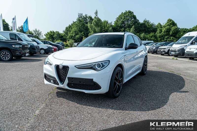 Bianco alfa, uni Gebraucht 2021 Alfa Romeo Stelvio Veloce SUV | 29.990 € (Fairer Preis) - Bild 1/4