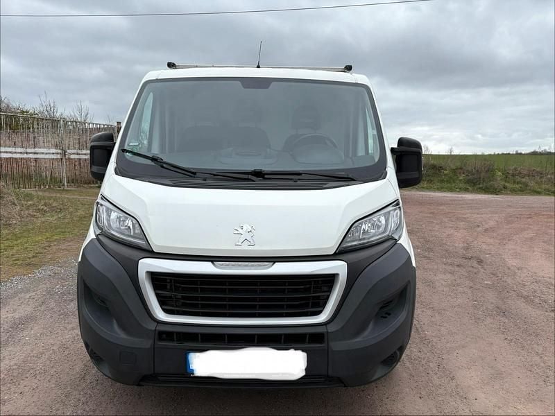 Gebraucht Peugeot Boxer 140 PS (102 kW) 2020 Weiß Van