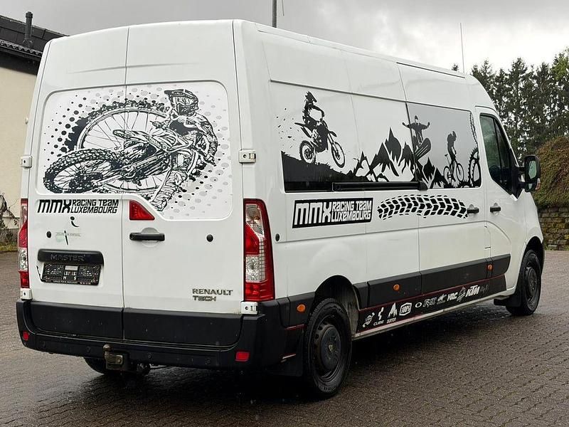 Second-hand Renault Master 136 CP (100 kW) 2015 Alb Van