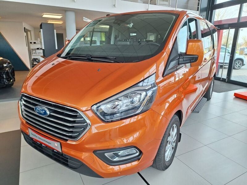Orange Gebraucht 2019 Ford Tourneo Custom Titanium Van / Kleinbus | 30.500 € (Fairer Preis) - Bild 1/4