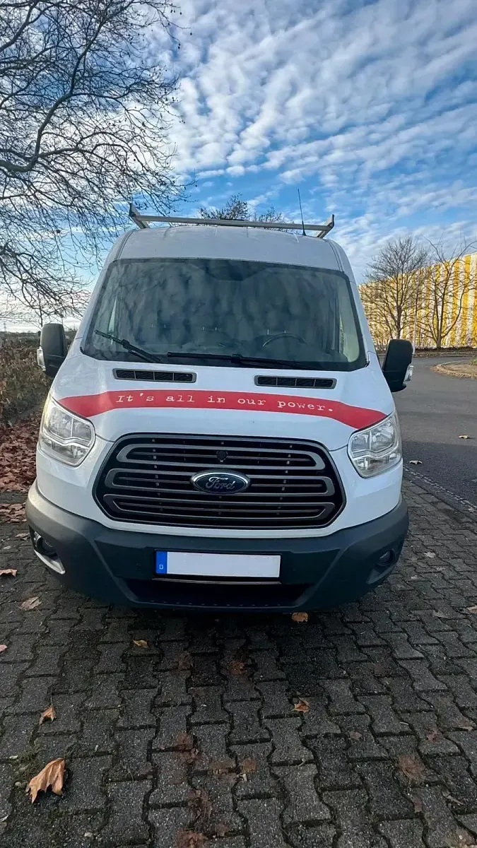 Gebraucht Ford Transit 153 PS (112 kW) 2018 Weiß Van / Kleinbus
