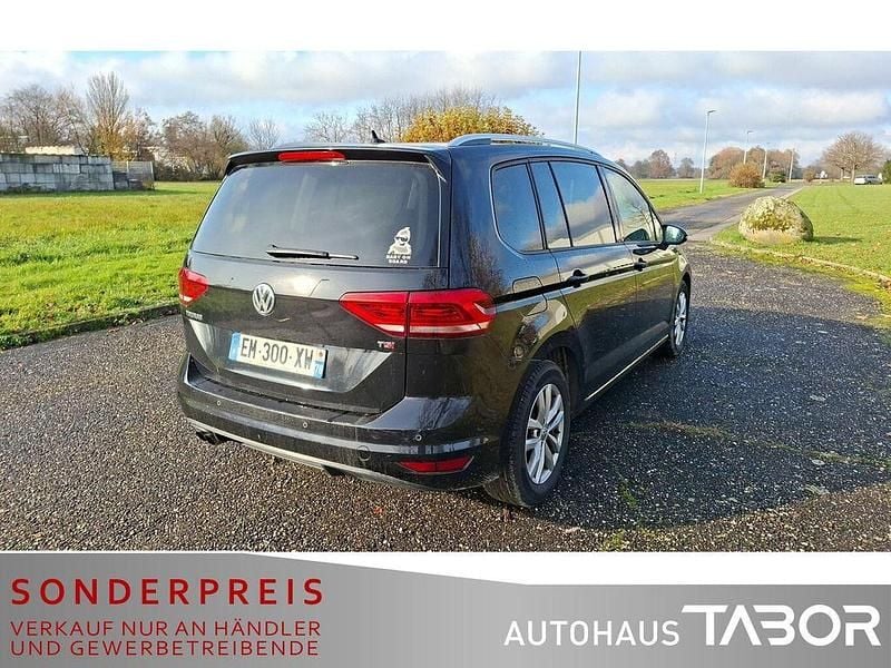 Gebraucht VW Touran 150 PS (110 kW) 2017 Deep black perleffekt Van / Kleinbus