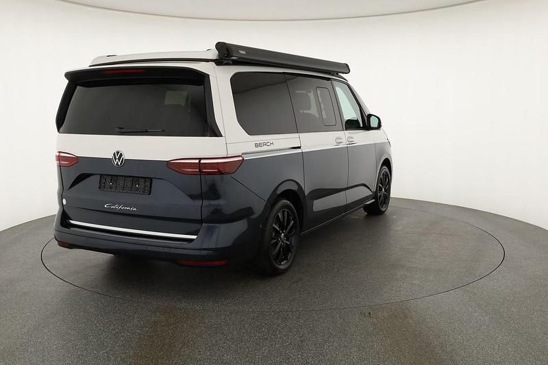 Gebraucht VW California Beach 150 PS (110 kW) 2025 Candy weiß/ starlight blue metallic Van