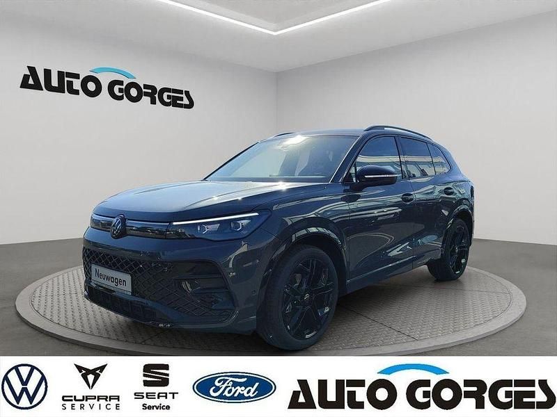 Grau Neu 2025 VW Tiguan Style SUV | 47.445 € (Etwas zu teuer) - Bild 1/4
