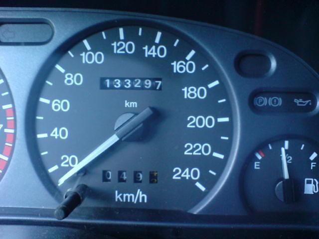Gebraucht Ford Mondeo 90 PS (66 kW) 1993 Weiß Limousine