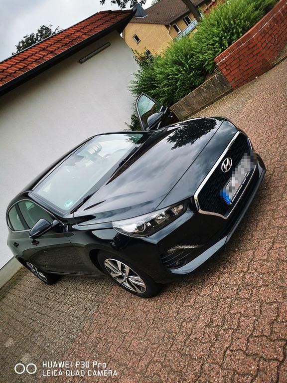 Schwarz Gebraucht 2019 Hyundai i30 Style Limousine | 13.500 € (Fairer Preis) - Bild 1/4