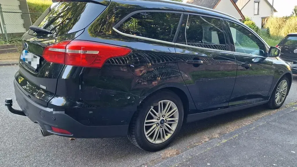 Gebraucht Ford Focus Titanium 150 PS (110 kW) 2017 Schwarz Limousine