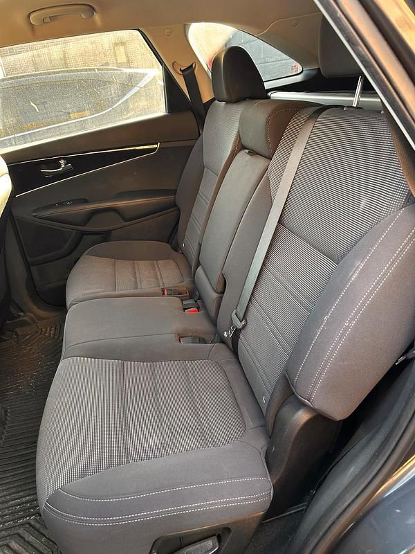 Gebraucht Kia Sorento 199 PS (146 kW) 2016 Grau SUV