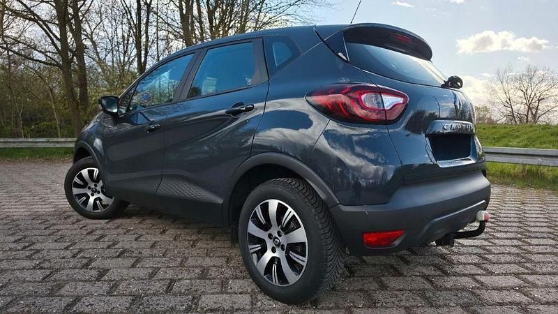 Gebraucht Renault Captur 90 PS (66 kW) 2017 Grau SUV