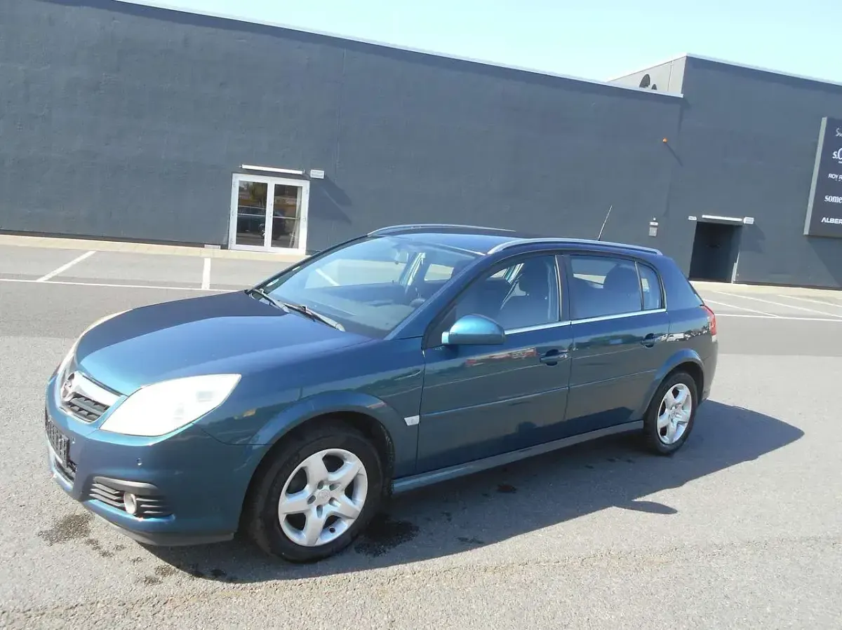 Gebraucht Opel Signum Edition 155 PS (114 kW) 2007 Petrolgruen mi2 Kleinwagen