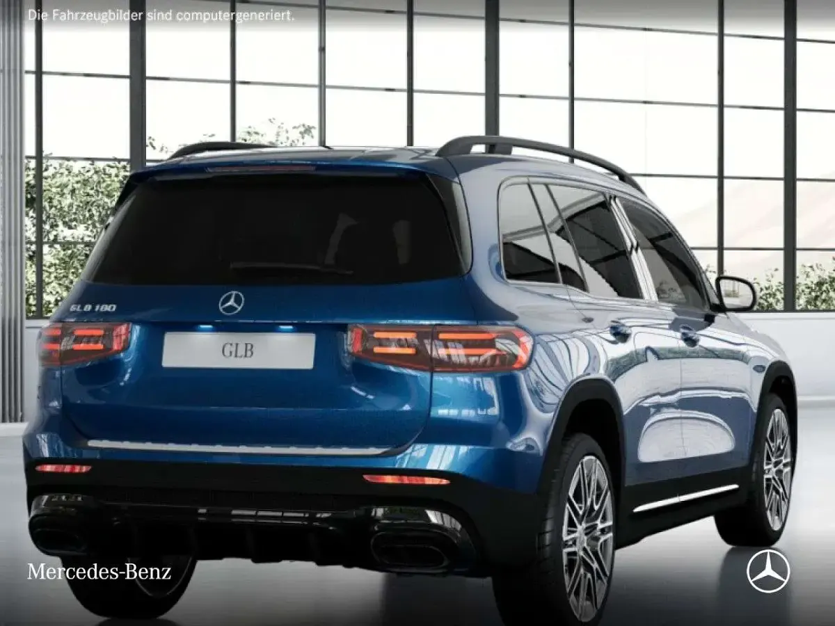 Gebraucht Mercedes GLB180 AMG 136 PS (100 kW) 2026 Spektralblau SUV