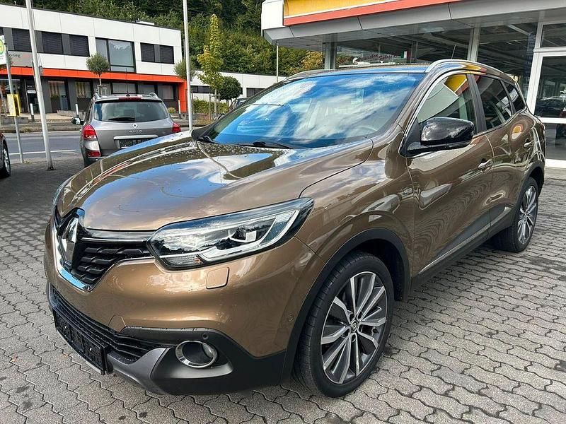 Grau Gebraucht 2016 Renault Kadjar Bose Edition SUV | 11.490 € (Fairer Preis) - Bild 1/4