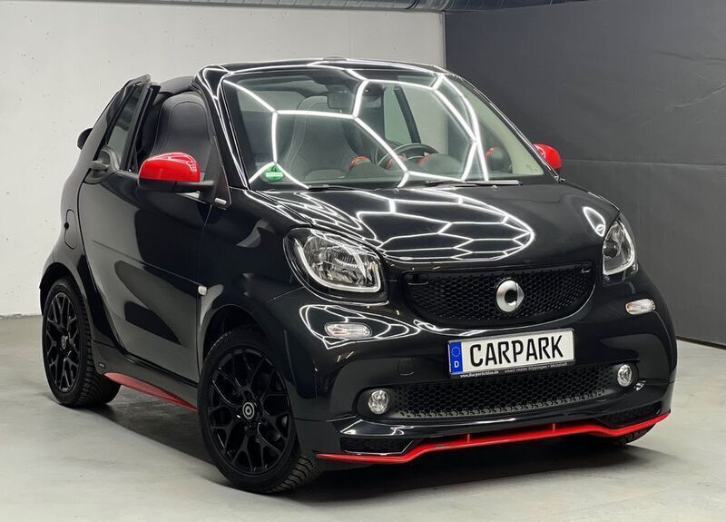 Schwarz Gebraucht 2016 Smart ForTwo Cabrio Brabus Cabrio | 17.999 € (Fairer Preis) - Bild 1/4