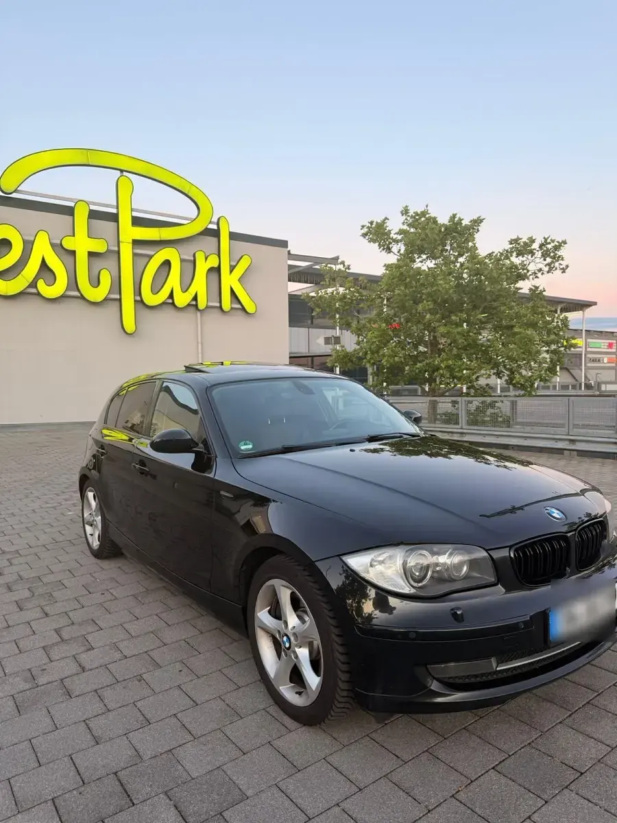 Gebraucht BMW 123 204 PS (150 kW) 2008 Schwarz Kleinwagen