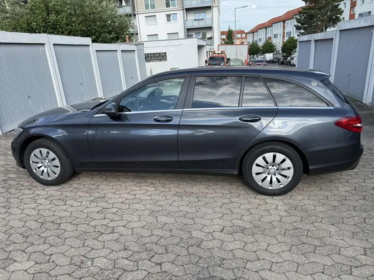 Gebraucht Mercedes C220 AMG Edition 1 170 PS (125 kW) 2016 Grau Kombi